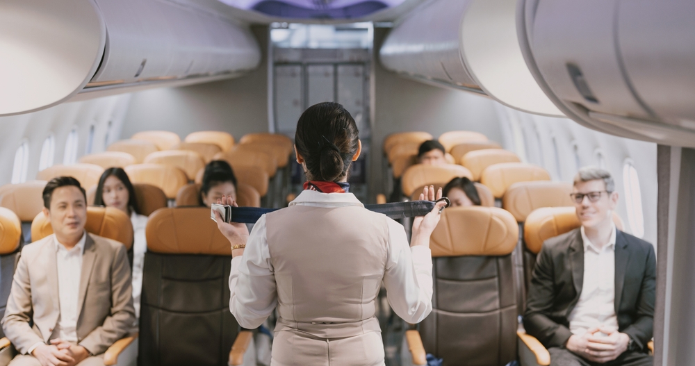 Ausbildung zum Flugbegleiter: So Klappt’s mit der Karriere über den Wolken